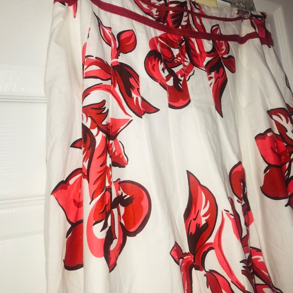 Red & White Floral/Flower/A-Line Skirt/Flowy/100% Cotton/Large Connection 18 - Picture 7 of 7